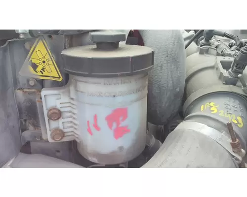 INTERNATIONAL 8600 POWER STEERING RESERVOIR