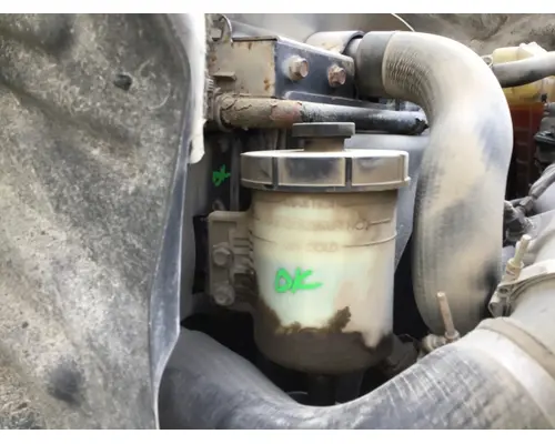 INTERNATIONAL 8600 POWER STEERING RESERVOIR