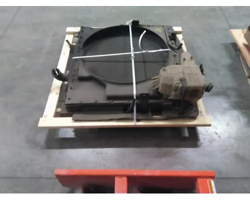 INTERNATIONAL 8600 RADIATOR ASSEMBLY