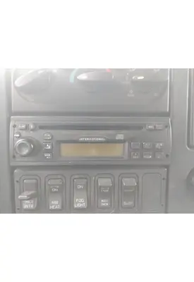 INTERNATIONAL 8600 RADIO AM/FM/CD