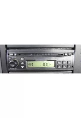 INTERNATIONAL 8600 RADIO AM/FM/CD