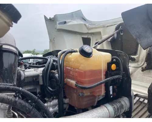 INTERNATIONAL 8600 Radiator Overflow Bottle  Surge Tank