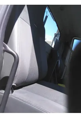 INTERNATIONAL 8600 SEAT, FRONT