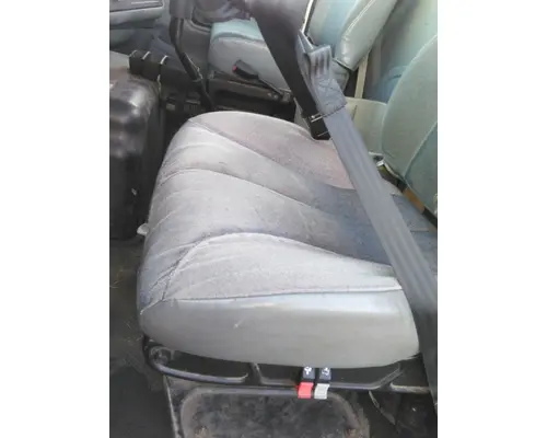 INTERNATIONAL 8600 SEAT, FRONT