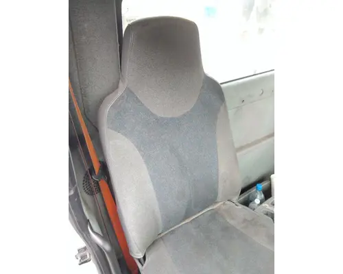 INTERNATIONAL 8600 SEAT, FRONT