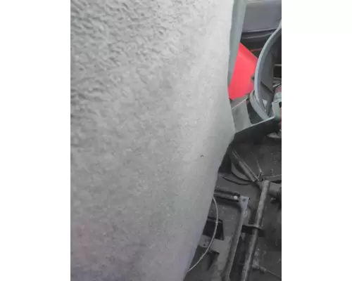 INTERNATIONAL 8600 SEAT, FRONT