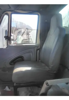 INTERNATIONAL 8600 SEAT, FRONT