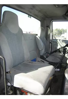 INTERNATIONAL 8600 SEAT, FRONT