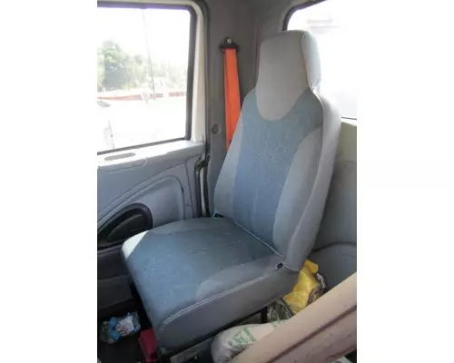 INTERNATIONAL 8600 SEAT, FRONT