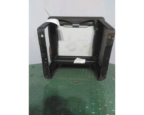 INTERNATIONAL 8600 SEAT, FRONT
