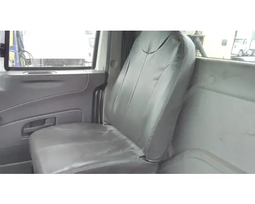 INTERNATIONAL 8600 SEAT, FRONT