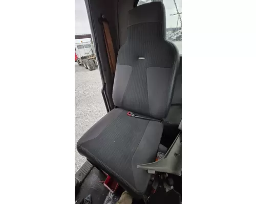 INTERNATIONAL 8600 Seat, Front