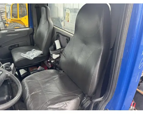 INTERNATIONAL 8600 Seat, Front
