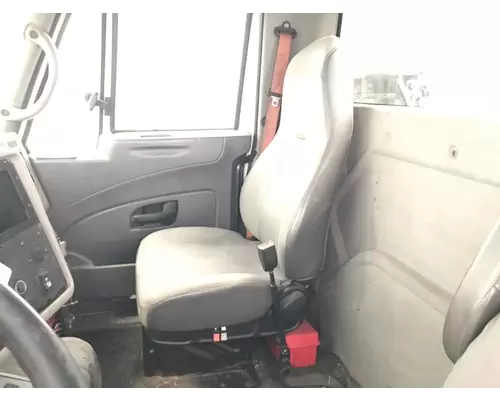 INTERNATIONAL 8600 Seat (non-Suspension)