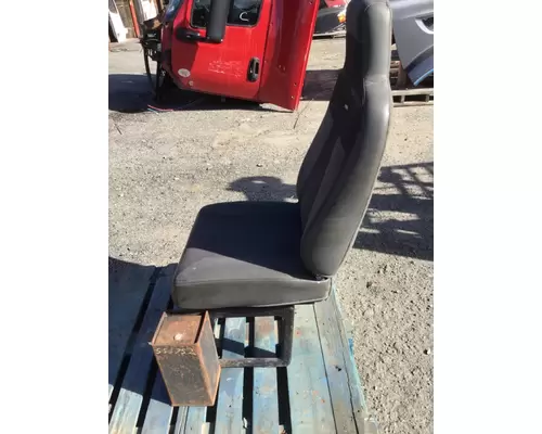 INTERNATIONAL 8600 Seat