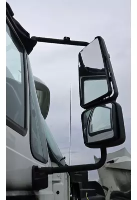 INTERNATIONAL 8600 Side View Mirror