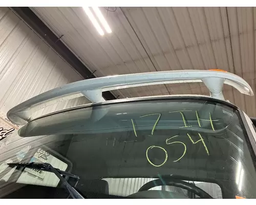 INTERNATIONAL 8600 Sun Visor (Exterior)