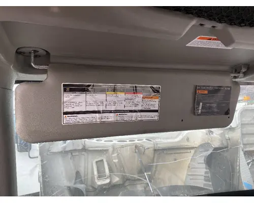INTERNATIONAL 8600 Sun Visor