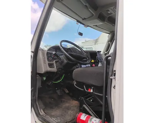 INTERNATIONAL 8600 Truck for parts