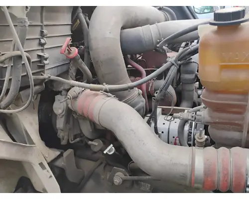 INTERNATIONAL 8600 Truck for parts