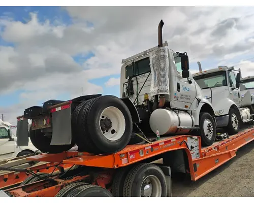 INTERNATIONAL 8600 Truck for parts