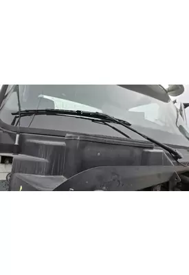 INTERNATIONAL 8600 Windshield Wiper Arm