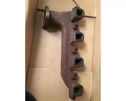 INTERNATIONAL 9.0L V8 DIESEL EXHAUST MANIFOLD