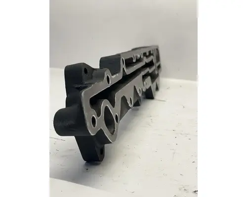 INTERNATIONAL 9.0L Engine Oil Cooler