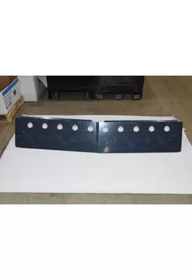 INTERNATIONAL 9000 Sun Visor (External)