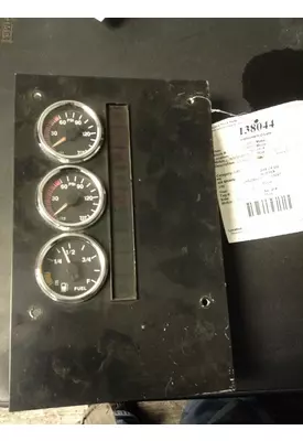 INTERNATIONAL 9100 / 9200 / 9400 Instrument Cluster