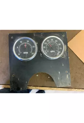 INTERNATIONAL 9100 / 9200 / 9400 Instrument Cluster