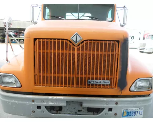 INTERNATIONAL 9100 1997-2000 HOOD