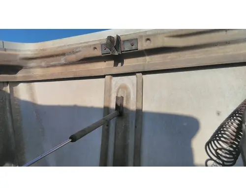INTERNATIONAL 9100 1997-2000 HOOD