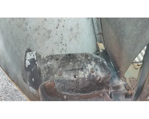 INTERNATIONAL 9100 1997-2000 HOOD