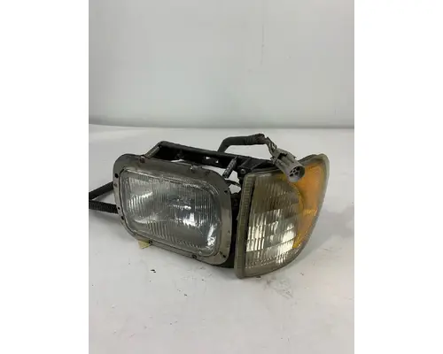INTERNATIONAL 9100/9200/9400/9900 HEADLAMP