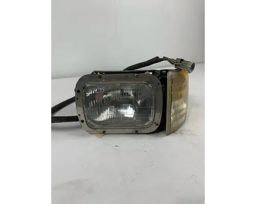 INTERNATIONAL 9100/9200/9400/9900 HEADLAMP