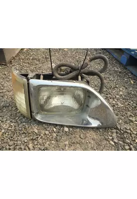 INTERNATIONAL 9100I 2000-2003 HEADLAMP ASSEMBLY