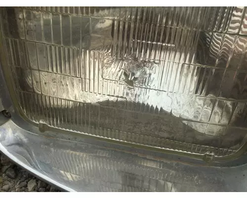 INTERNATIONAL 9100I 2000-2003 HEADLAMP ASSEMBLY