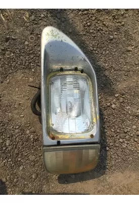 INTERNATIONAL 9100I 2000-2003 HEADLAMP ASSEMBLY