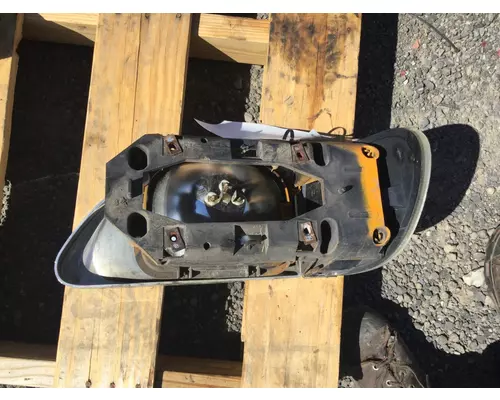 INTERNATIONAL 9100I 2000-2003 HEADLAMP ASSEMBLY