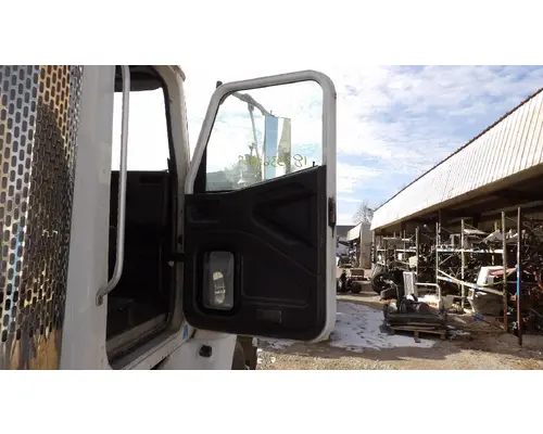 INTERNATIONAL 9100I 2000-2007 DOOR ASSEMBLY, FRONT