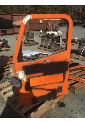 INTERNATIONAL 9100I 2000-2007 DOOR ASSEMBLY, FRONT