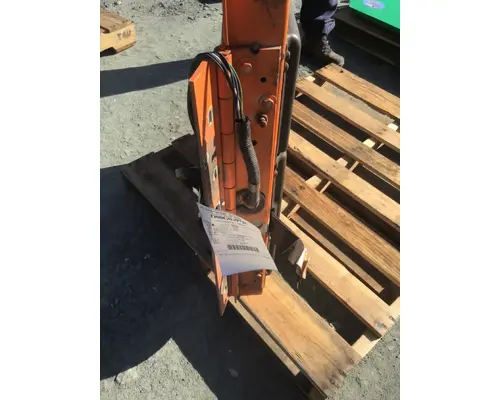 INTERNATIONAL 9100I 2000-2007 DOOR ASSEMBLY, FRONT