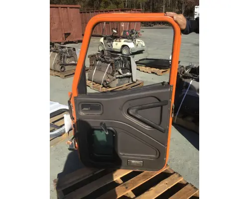 INTERNATIONAL 9100I 2000-2007 DOOR ASSEMBLY, FRONT