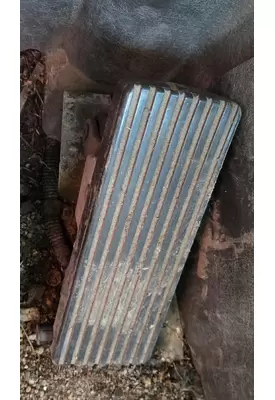 INTERNATIONAL 9100I Accelerator Pedal