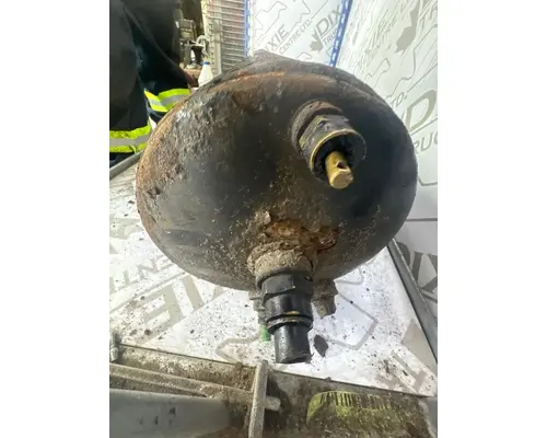 INTERNATIONAL 9100I Air Tank