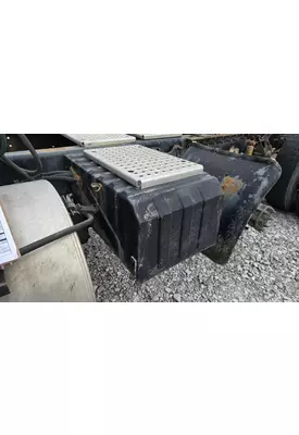 INTERNATIONAL 9100I Battery Box/Tray