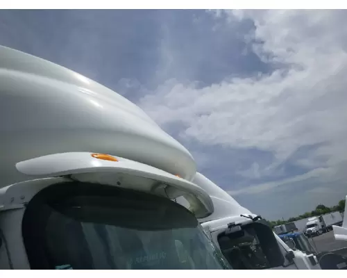 INTERNATIONAL 9100I CAB CLIP