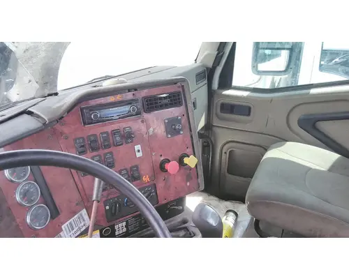 INTERNATIONAL 9100I CAB