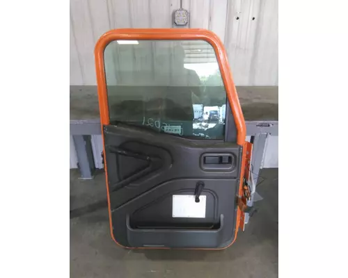 INTERNATIONAL 9100I DOOR ASSEMBLY, FRONT